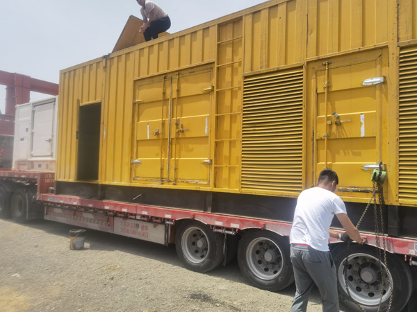 东乡发电机出租100KW发电机需要什么规格的电缆线？